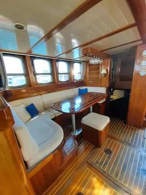 Adara Yacht - Big Turkish Gulet Barcelona Hotel Úszó hotel