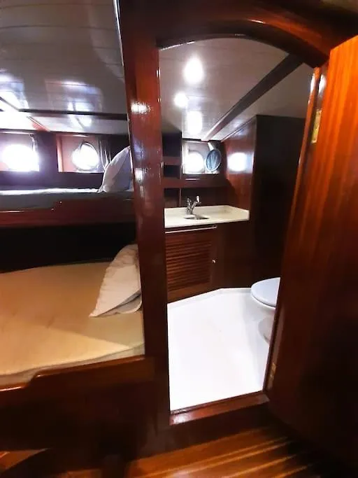 Úszó hotel Adara Yacht - Big Turkish Gulet Barcelona Hotel