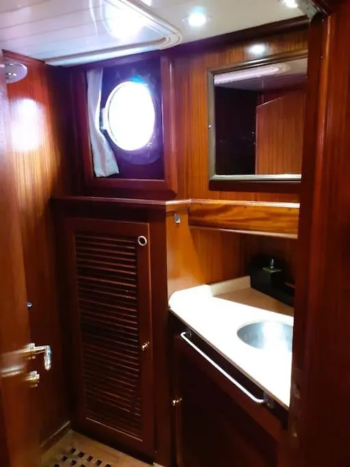 Adara Yacht - Big Turkish Gulet Barcelona Hotel 0*,  Spanyolország